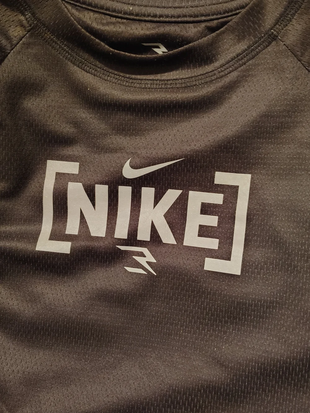 NWT Nike Black & Gray Camo Dri-FIT Athletic Shirt Boys Size Large